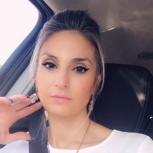 Meet your Posher, Lena